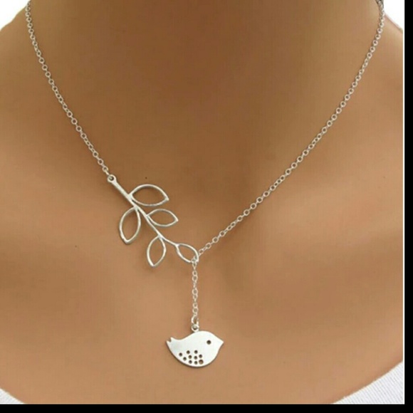 Jewelry - Silver Plated Bird Leaf Pendant Necklace Women
